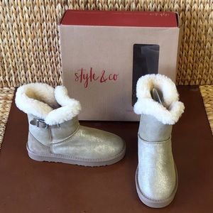 Style And Company Gold Fur Bootie